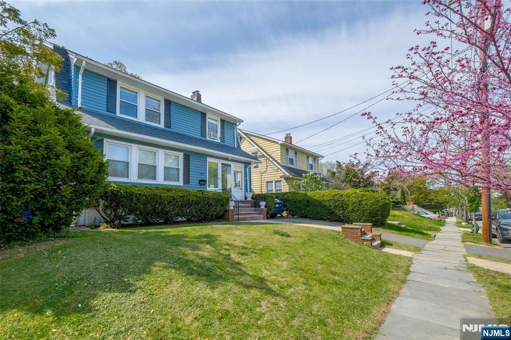 383 Park Avenue Rutherford, NJ 07070 - Photo 2 of 25
