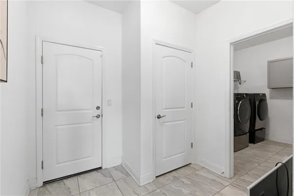 $895,000 | 9714 Provencal Avenue, Seffner, FL 33584