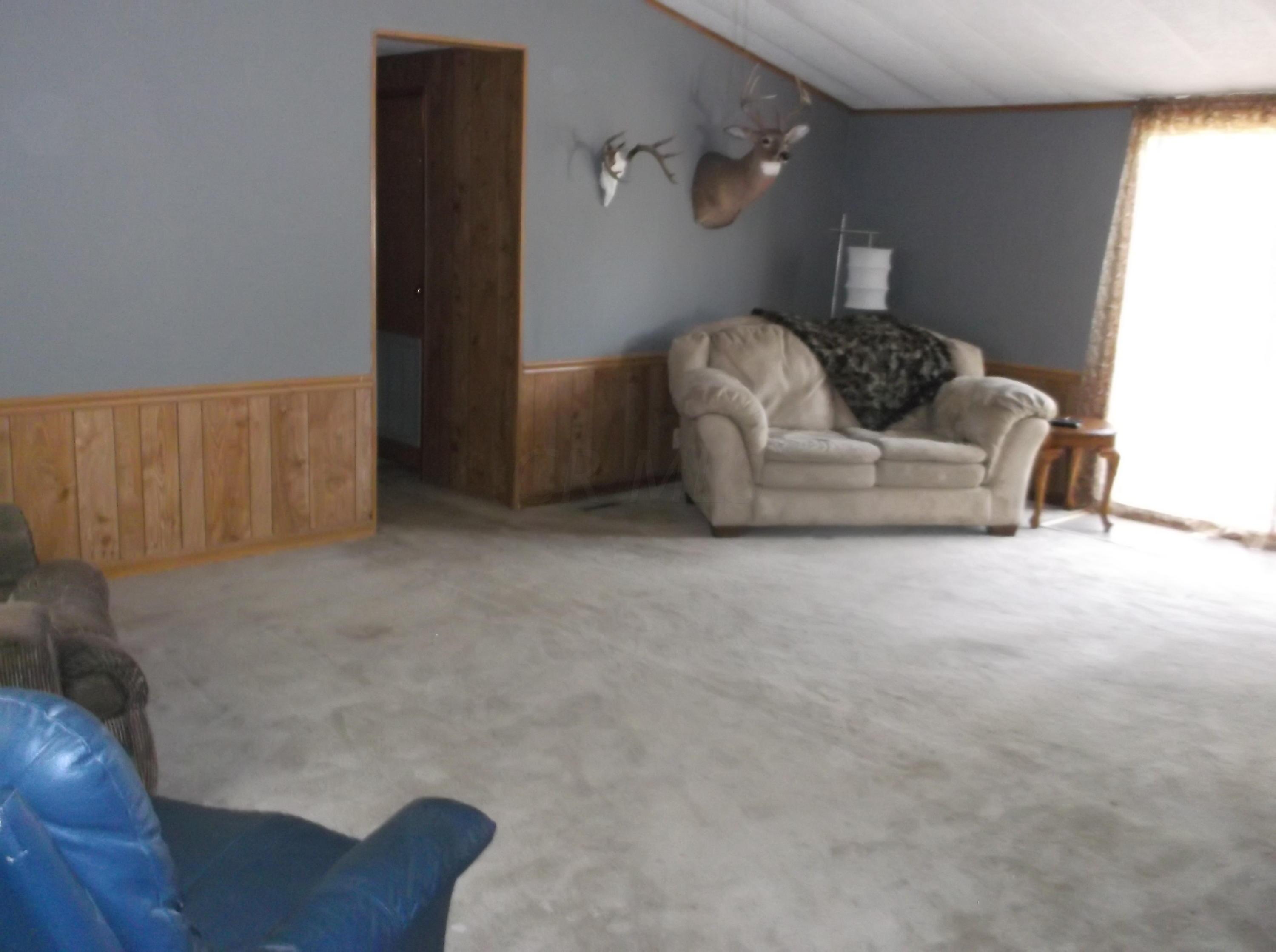 1001 Snyder Road Chillicothe, OH 45601 - Photo 3 of 17