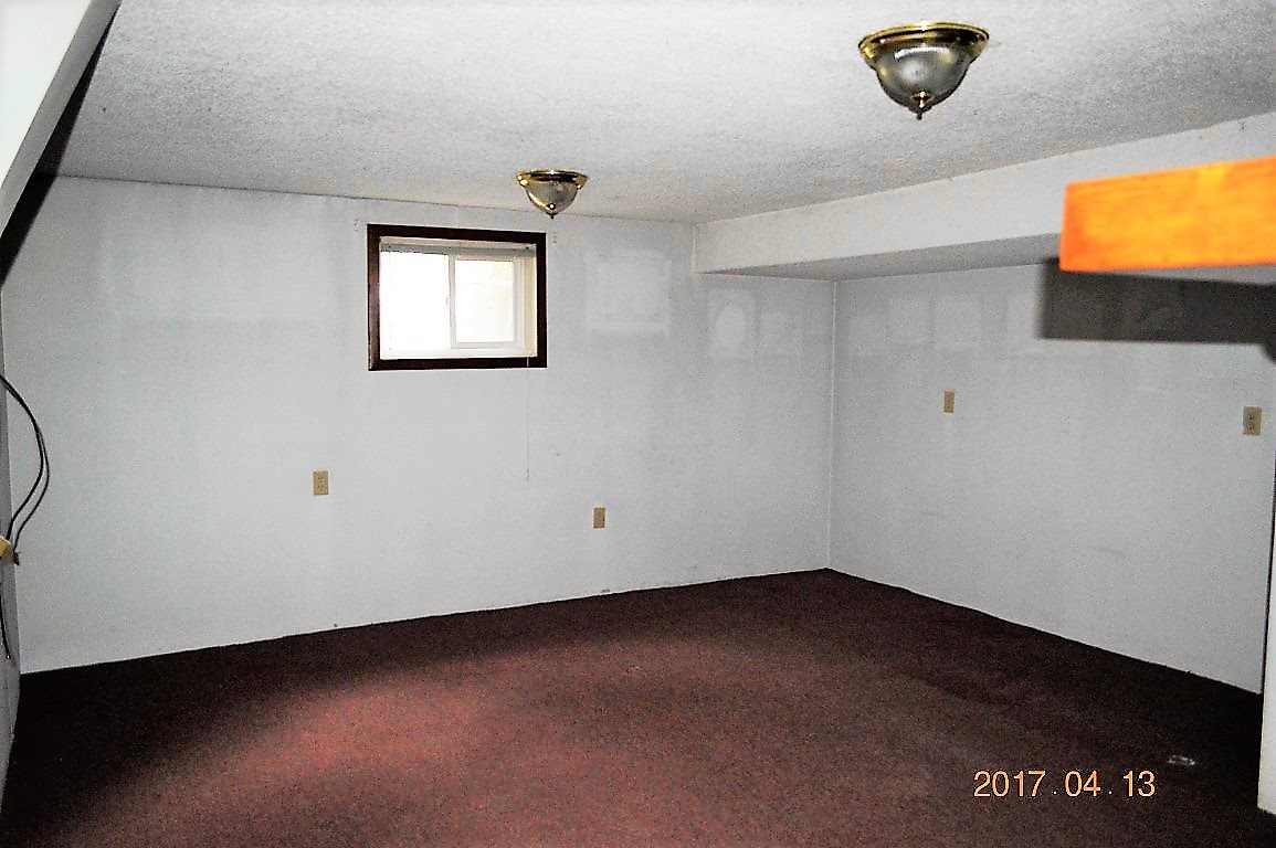 25612 North Monroe Road Deer Park, WA 99006 - Photo 15 of 20 Gallery Image 15
