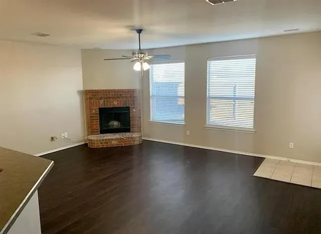 $2,450 | 420 Sandy Creek Drive, Fort Worth, TX 76131