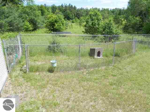 9195 Hodge Road Kingsley, MI 49649 - Photo 5 of 24 1747562-4.JPG