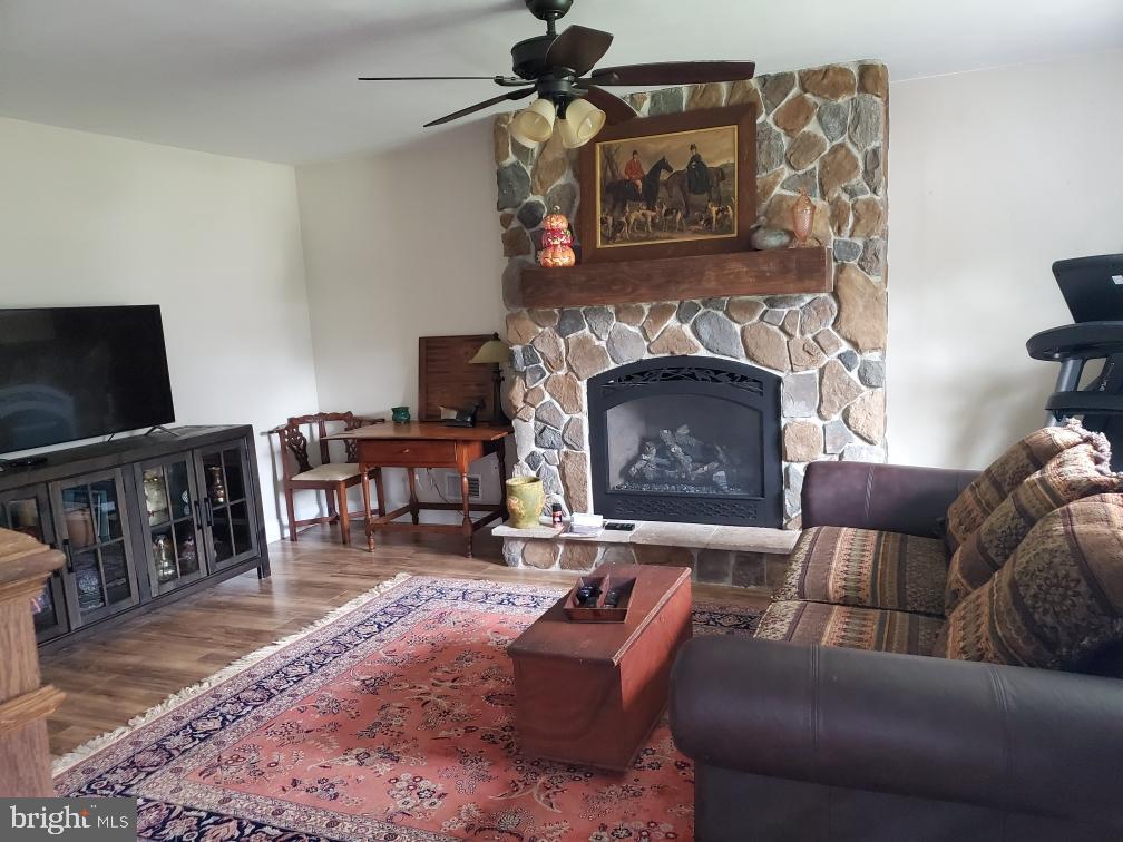120 Commodore Road Manahawkin, NJ 08050 - Photo 14 of 62 Gallery Image 14