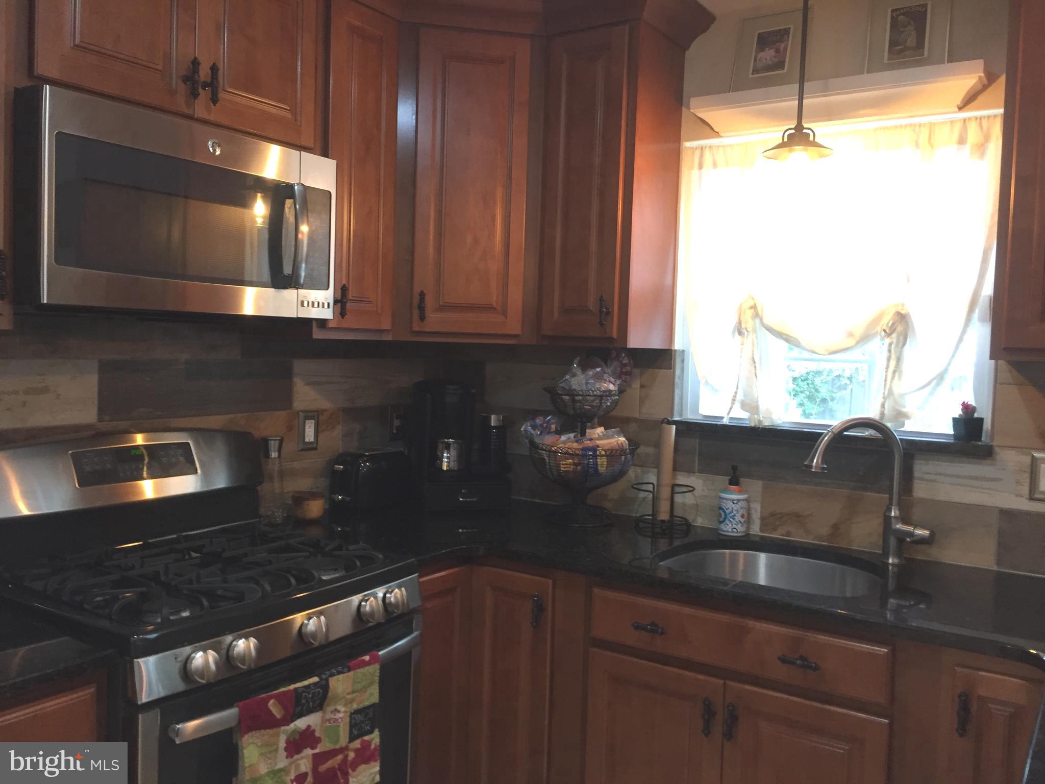 120 Commodore Road Manahawkin, NJ 08050 - Photo 6 of 62 Gallery Image 6