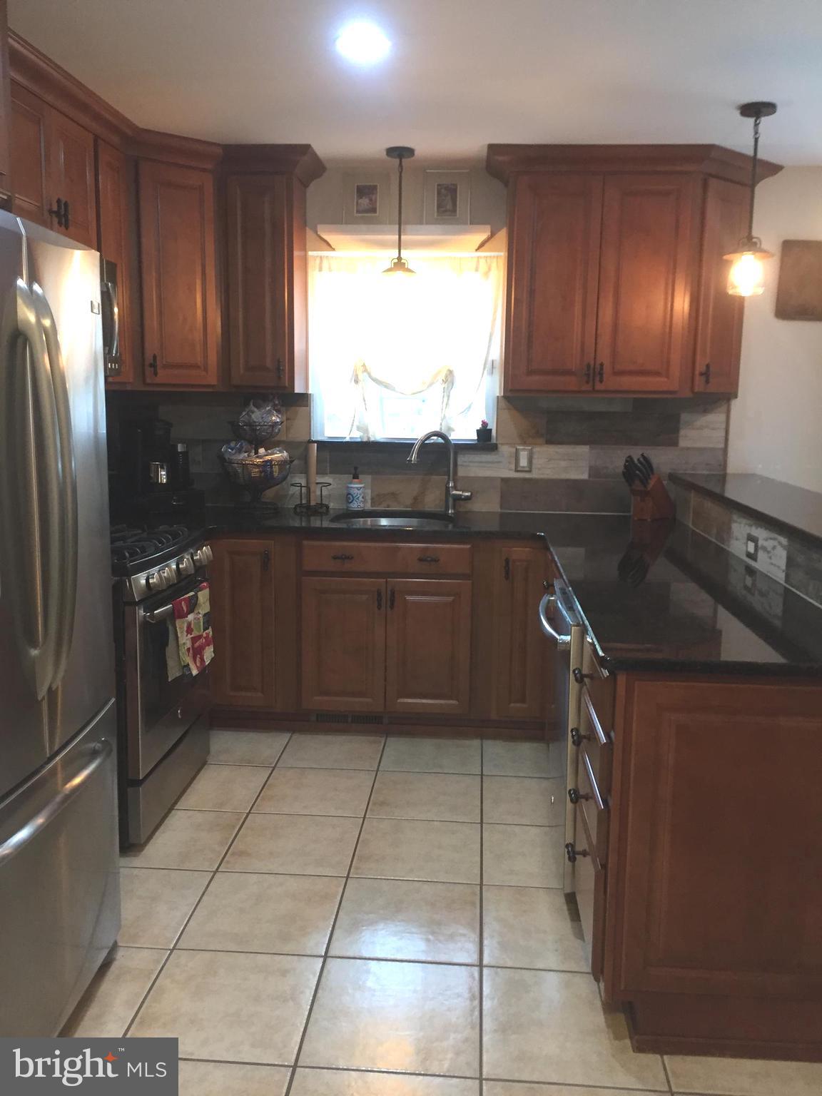 120 Commodore Road Manahawkin, NJ 08050 - Photo 7 of 62 Gallery Image 7