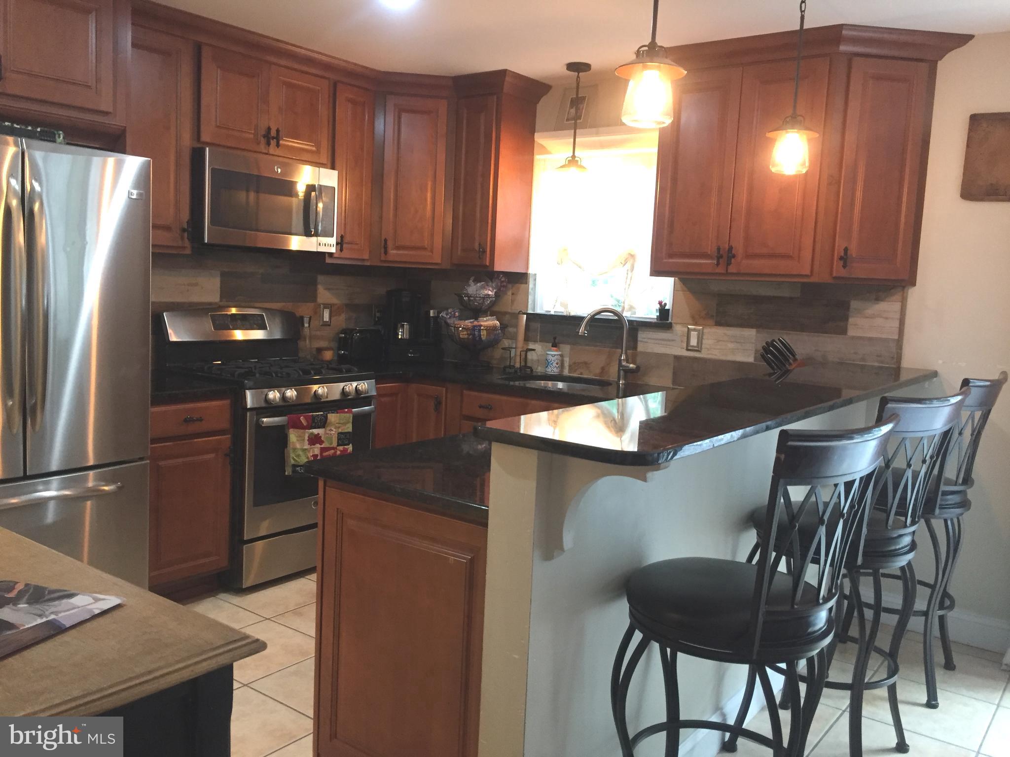 120 Commodore Road Manahawkin, NJ 08050 - Photo 8 of 62 Gallery Image 8