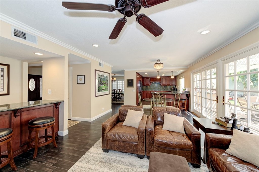 257 North Quail Lane Orange, CA 92869 - Photo 17 of 41