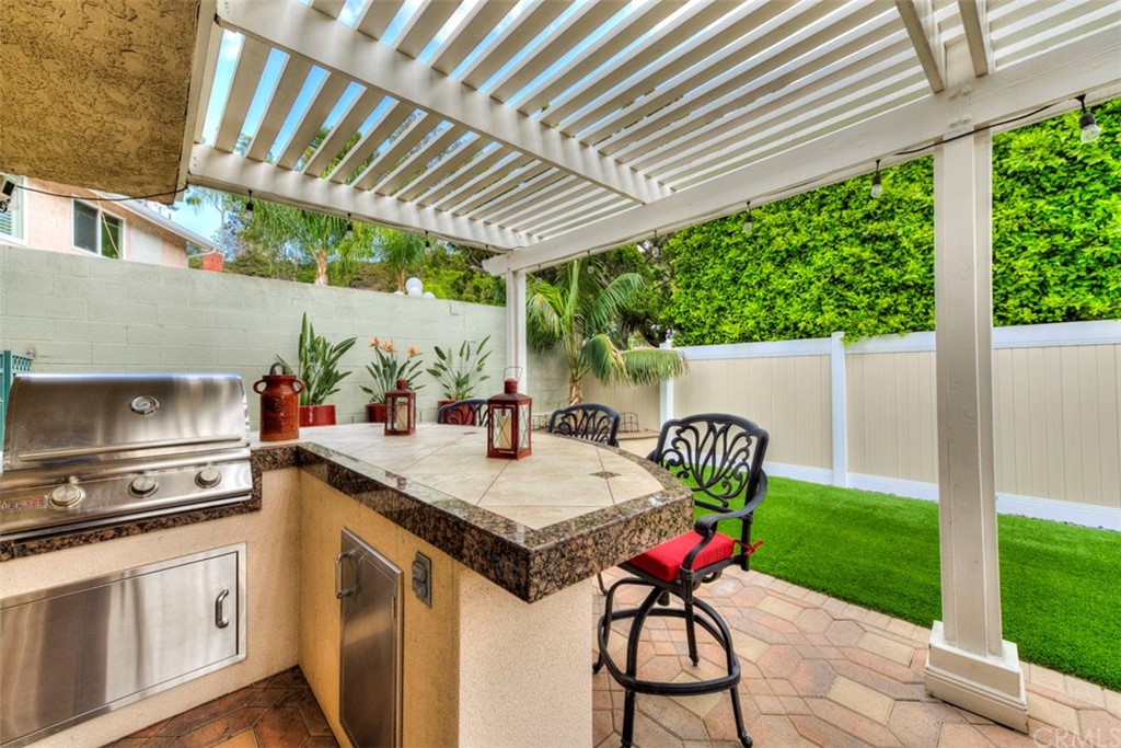 257 North Quail Lane Orange, CA 92869 - Photo 4 of 41