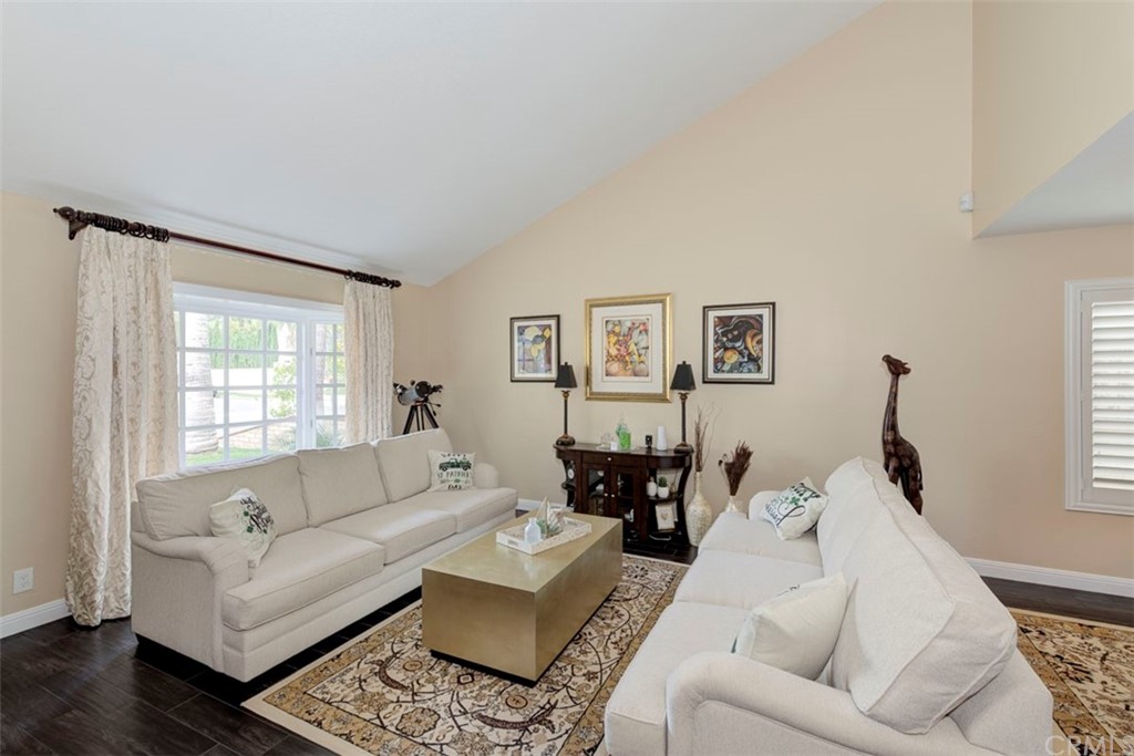 257 North Quail Lane Orange, CA 92869 - Photo 10 of 41