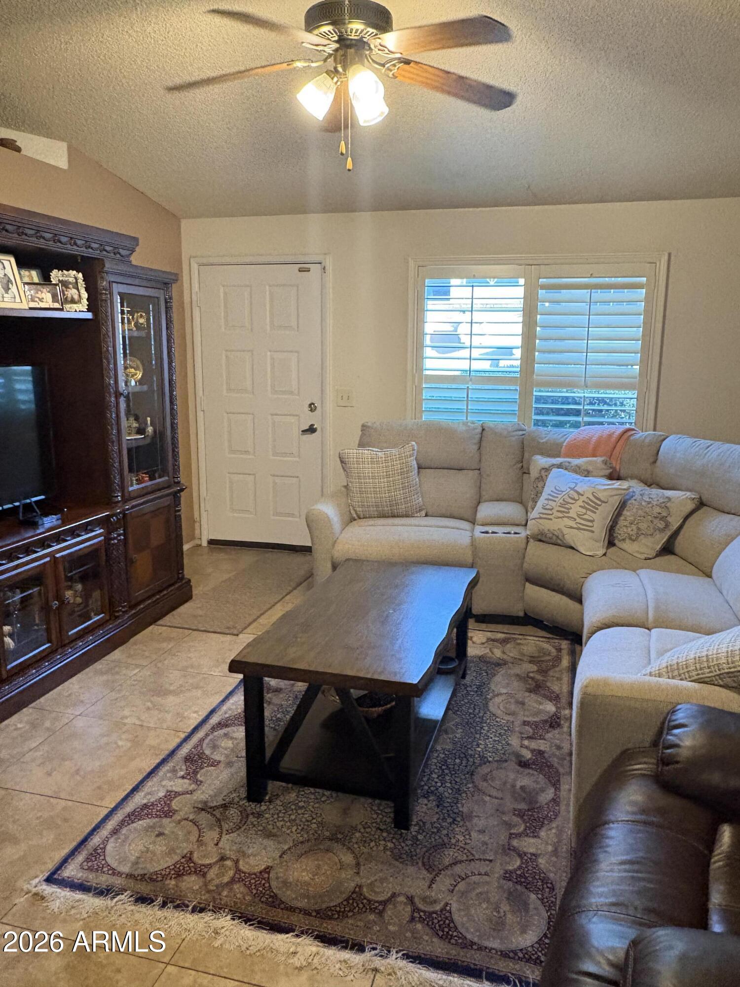 6711 West Osborn Road, Unit 46 Phoenix, AZ 85033 - Photo 6 of 27 IMG_3474