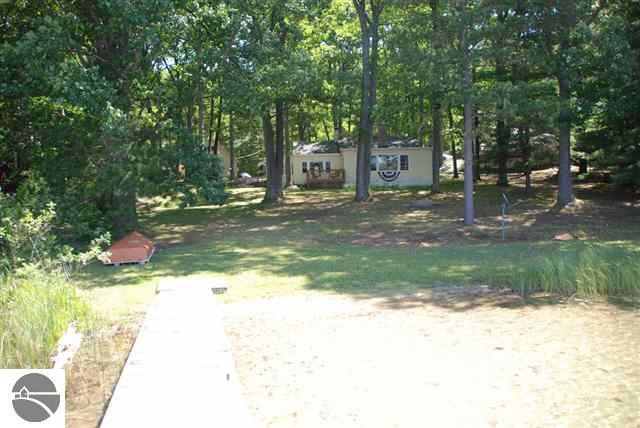 848 Ridge Road Beulah, MI 49617 - Photo 12 of 25 1737576-11.JPG