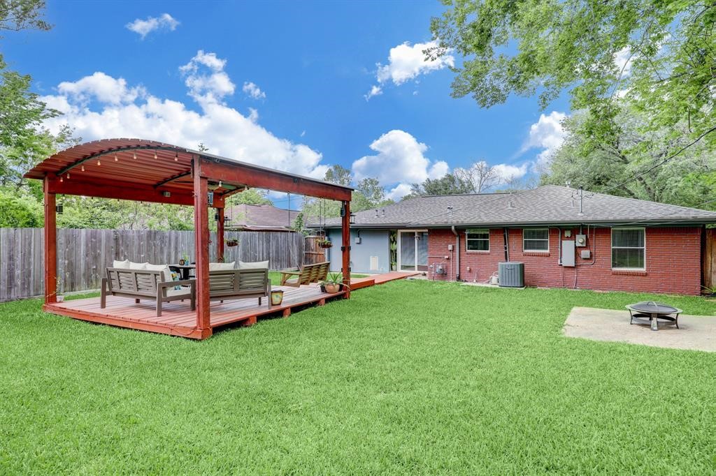 6837 Concho Street Houston, TX 77074 - Photo 16 of 16