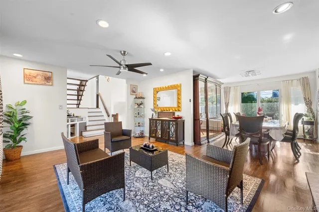 $1,388,000 | 94 Phipps Lane, Plainview, NY 11803