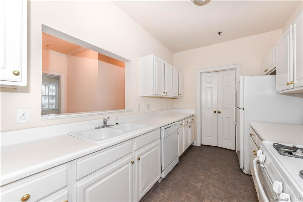 5609 Fairview Road, Unit 10 Charlotte, NC 28209 - Photo 7 of 23 Gallery Image 7