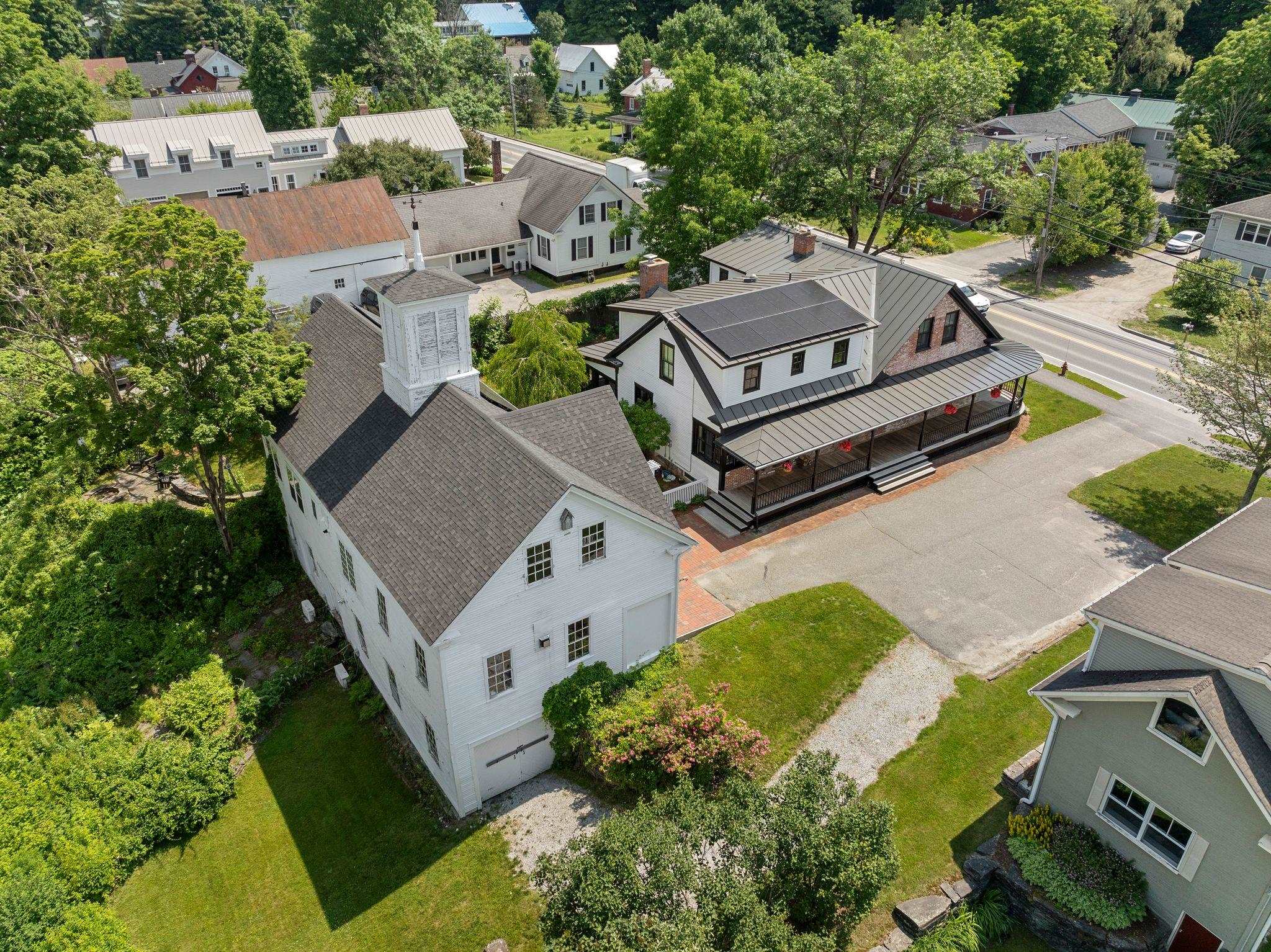 237 Maple Street Stowe, VT 05672 - Photo 3 of 41