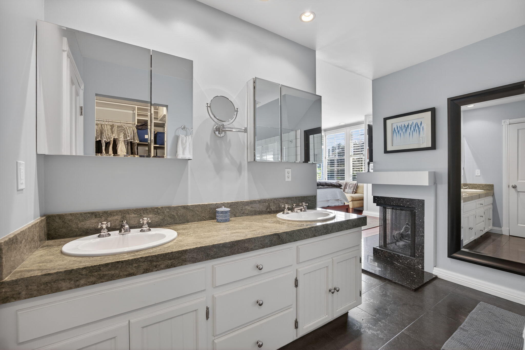 130 Hermosillo Road Montecito, CA 93108 - Photo 36 of 56 Primary Bathroom