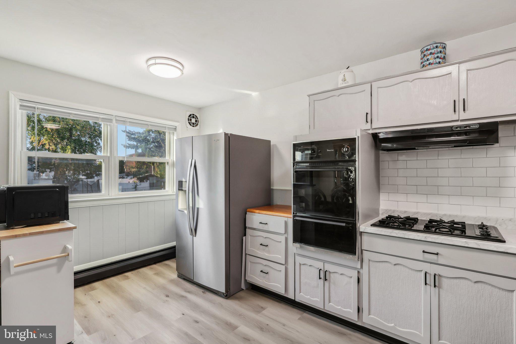 10906 Heflin Road Philadelphia, PA 19154 - Photo 10 of 29