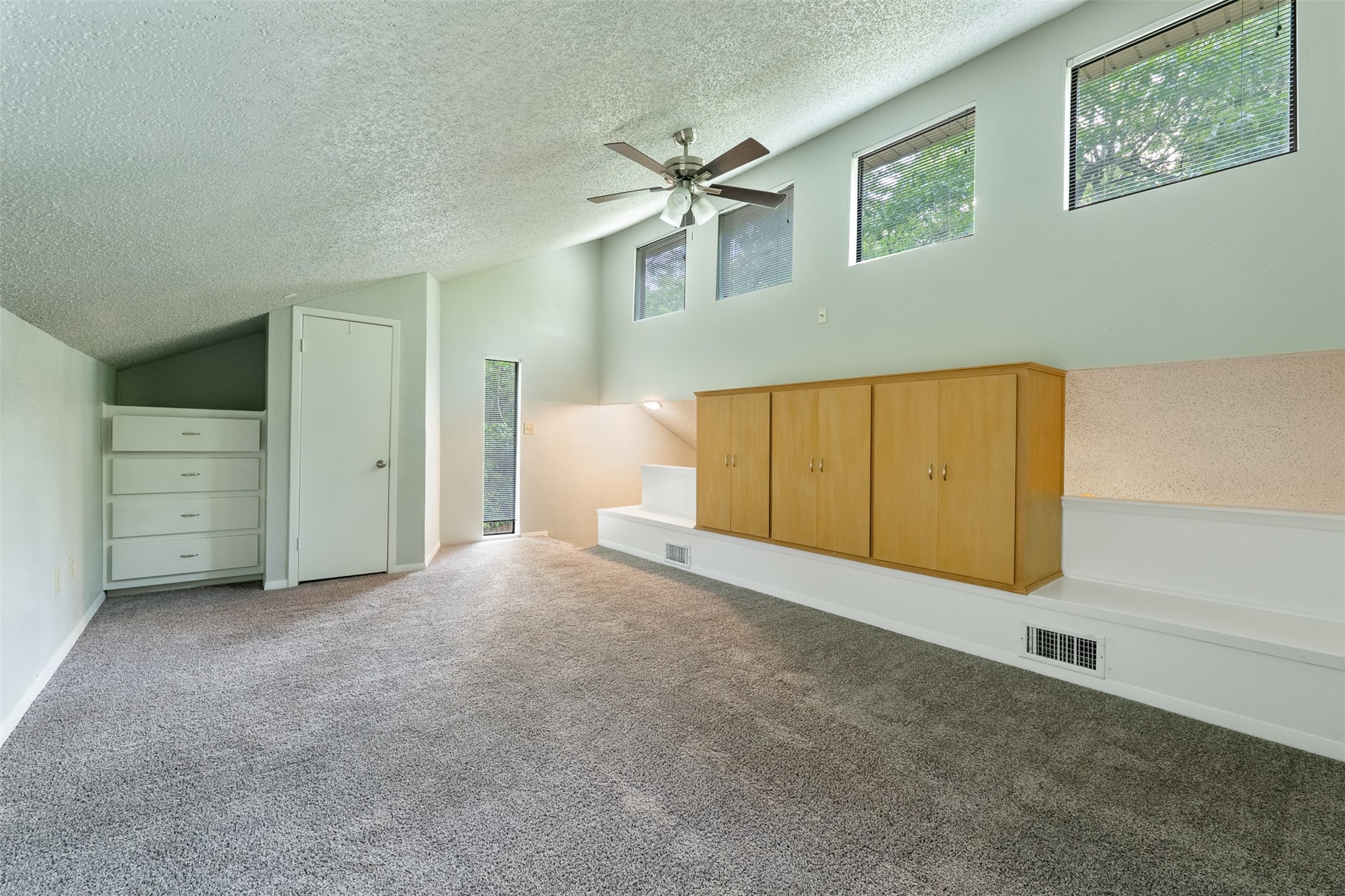 28600 Netawake Court Point Blank, TX 77364 - Photo 10 of 33
