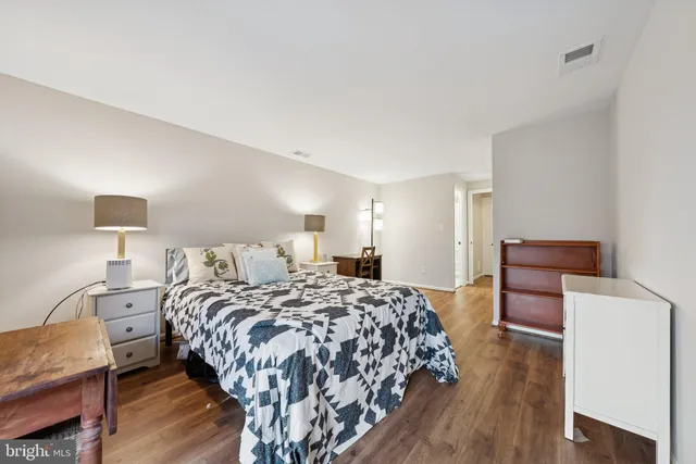 $3,100 | 7307 Castleberg Court, Alexandria, VA 22315