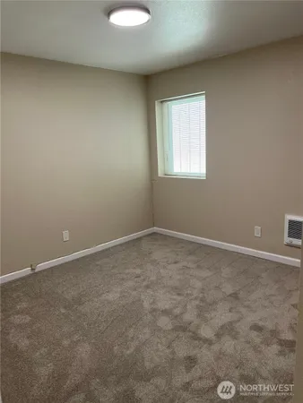 $1,950 | 8415 Park Drive, Unit 4, Stanwood, WA 98292