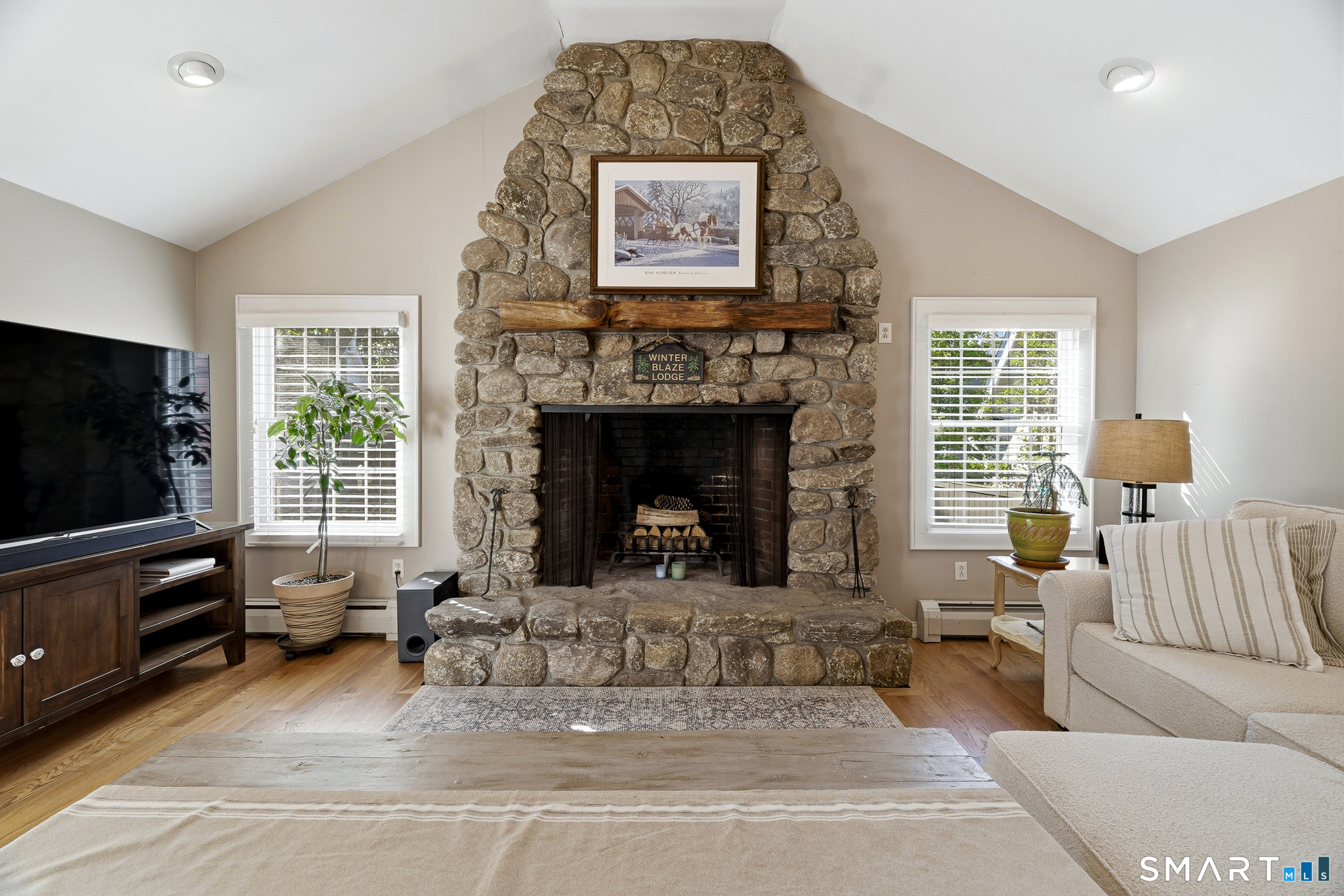 313 Old Post Road Fairfield, CT 06824 - Photo 2 of 40