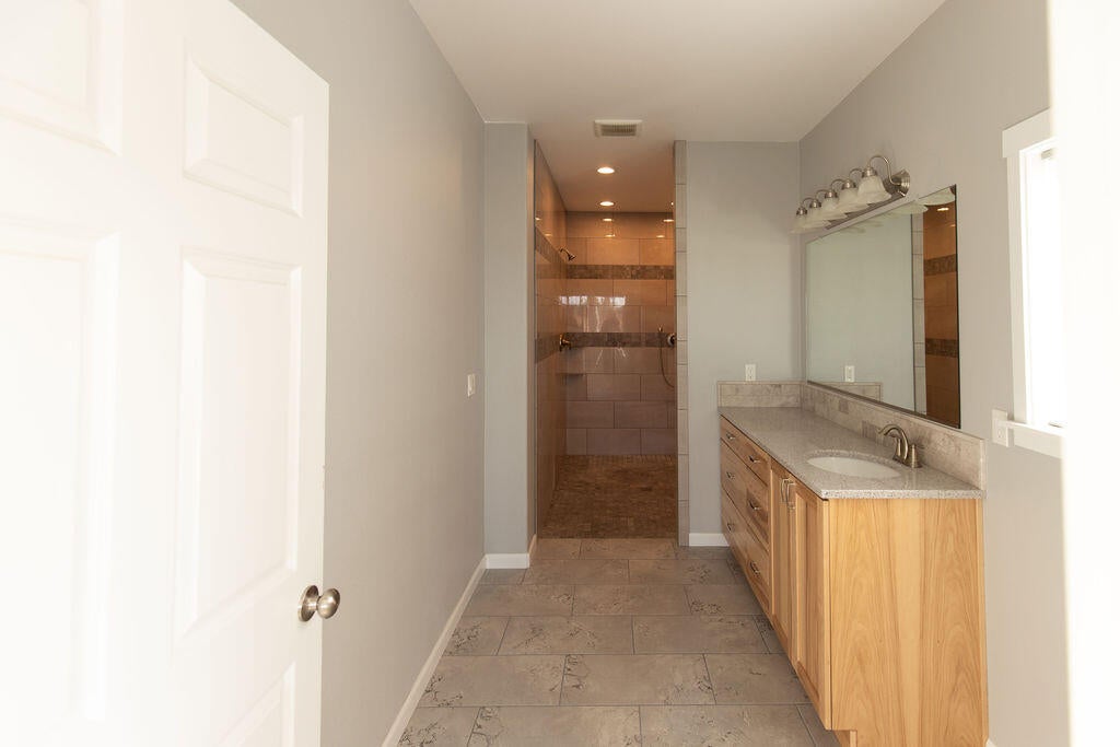 23775 Dodds Road Bend, OR 97701 - Photo 25 of 67 Spacious Owner's bathroom with walk-in tiled shower