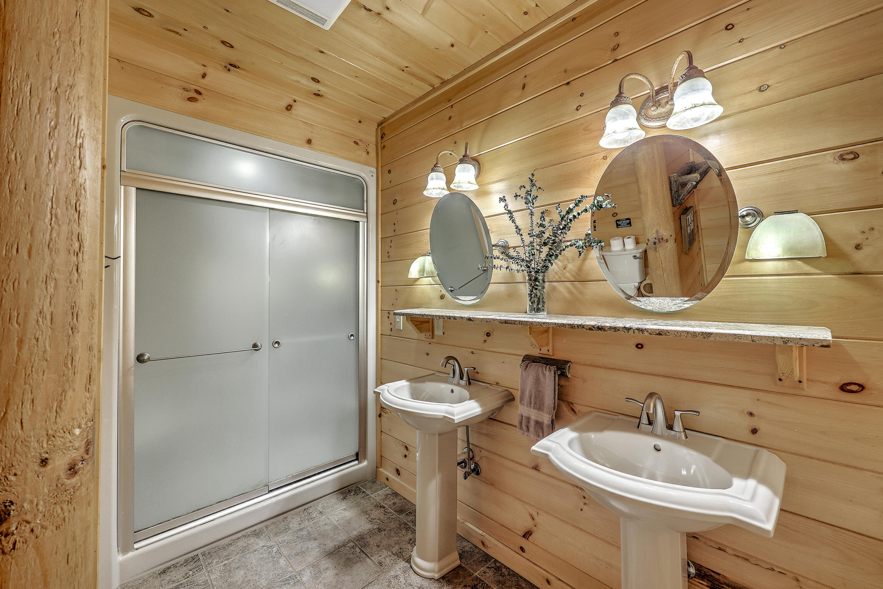 3550 Princess Pond Road Summerton, SC 29148 - Photo 29 of 102 Guest Bathroom