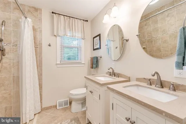 $2,850 | 523 Wayne Avenue, Pitman, NJ 08071