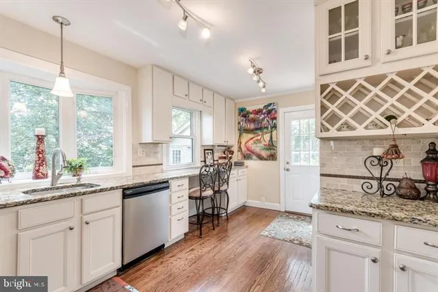 $2,850 | 523 Wayne Avenue, Pitman, NJ 08071