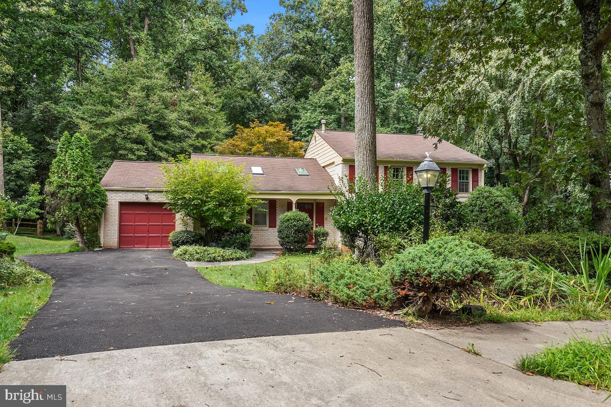 2520 Farrier Lane Reston, VA 20191 - Photo 1 of 49 Welcome to 2520 Farrier Lane!