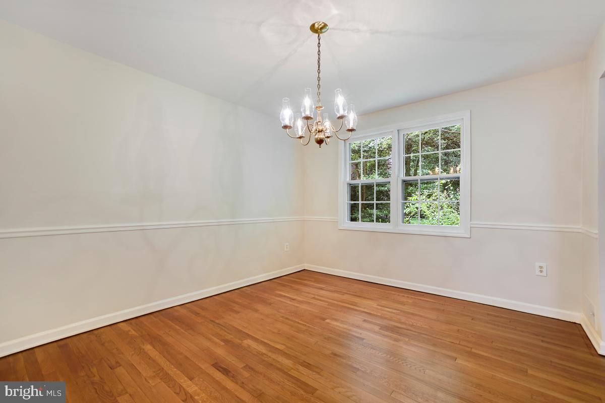 2520 Farrier Lane Reston, VA 20191 - Photo 17 of 49