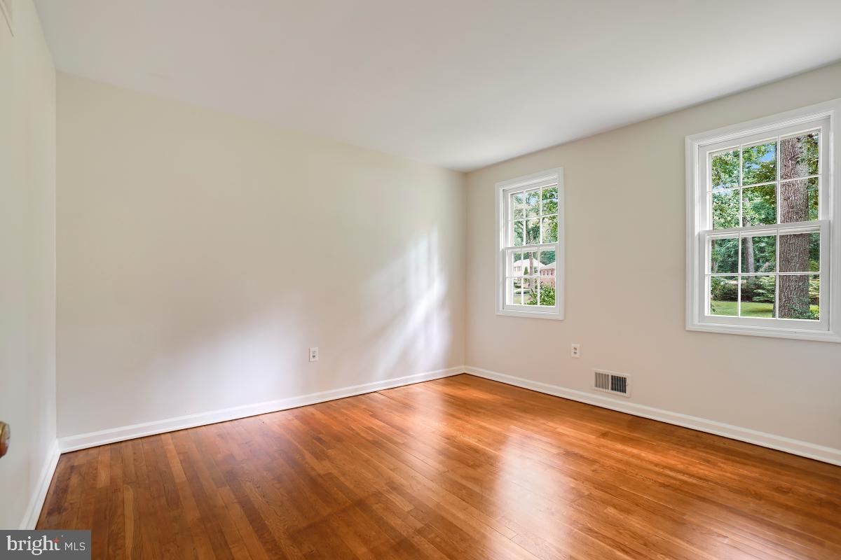 2520 Farrier Lane Reston, VA 20191 - Photo 24 of 49