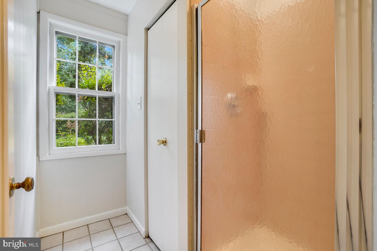 2520 Farrier Lane Reston, VA 20191 - Photo 38 of 49