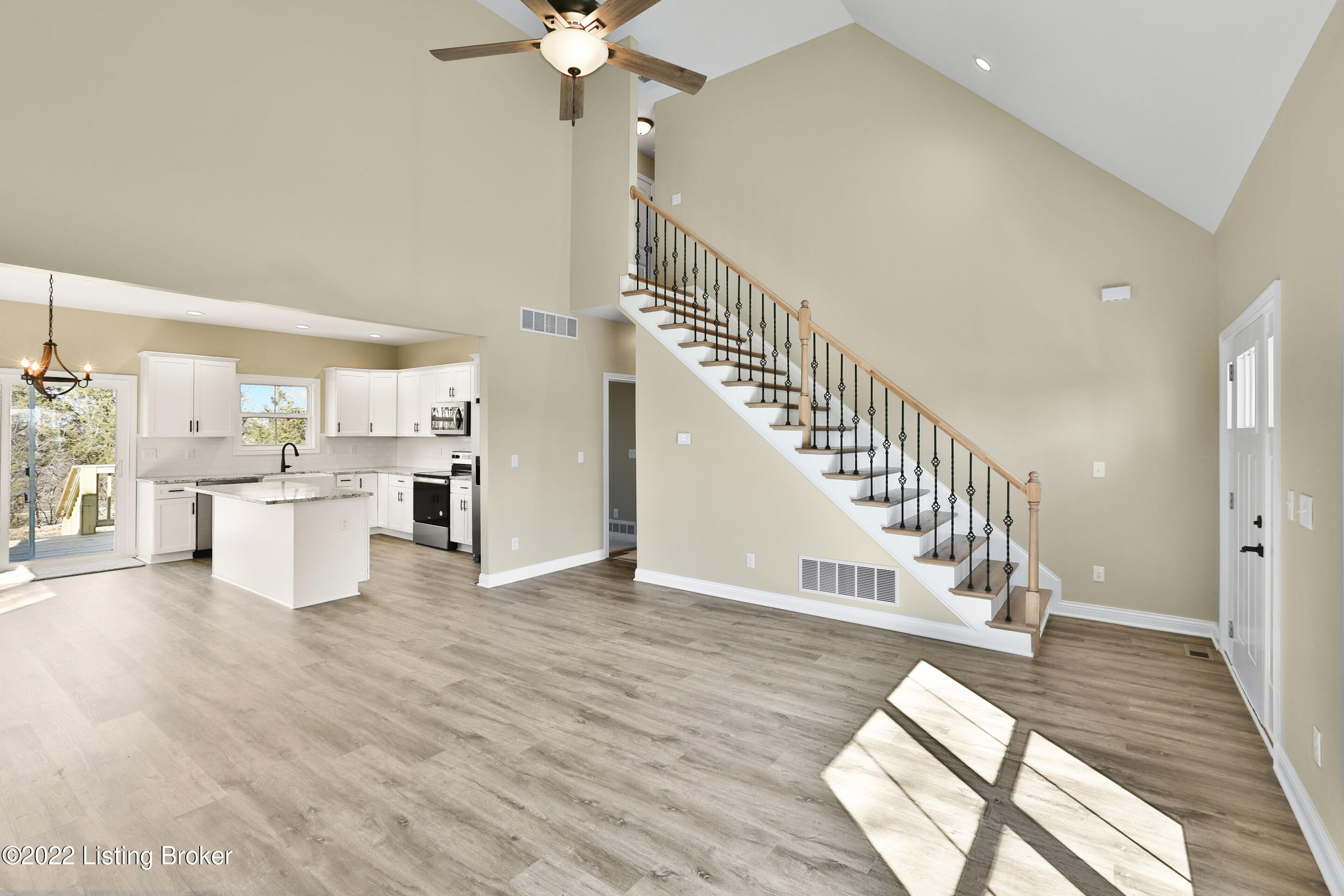 660 Peytona Beach Road Waddy, KY 40076 - Photo 6 of 26 660-peytona-026