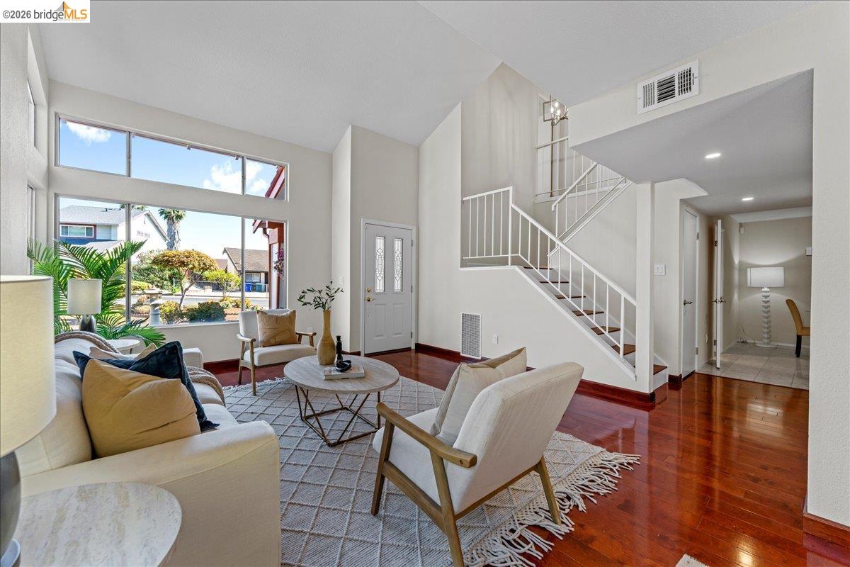 858 Coral Ridge Circle Rodeo, CA 94572 - Photo 10 of 52 Gallery Image 10