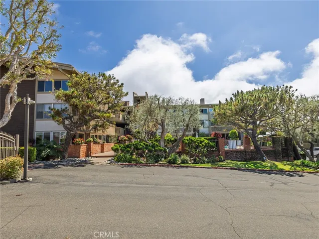 $725,000 | 6526 Ocean Crest Drive, Unit A115, Rancho Palos Verdes, CA 90275
