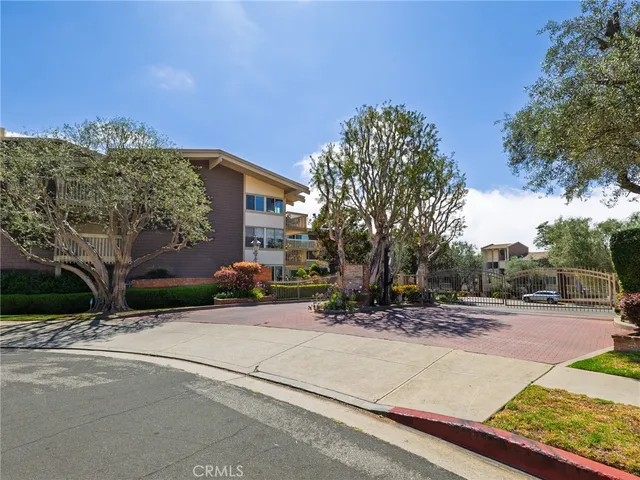 $725,000 | 6526 Ocean Crest Drive, Unit A115, Rancho Palos Verdes, CA 90275