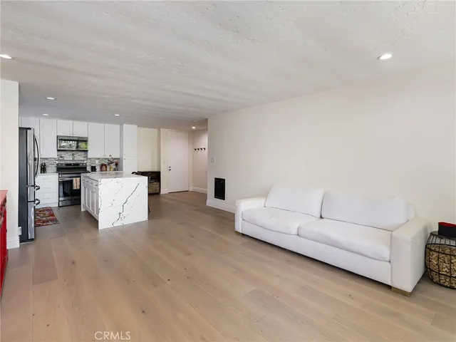 $725,000 | 6526 Ocean Crest Drive, Unit A115, Rancho Palos Verdes, CA 90275