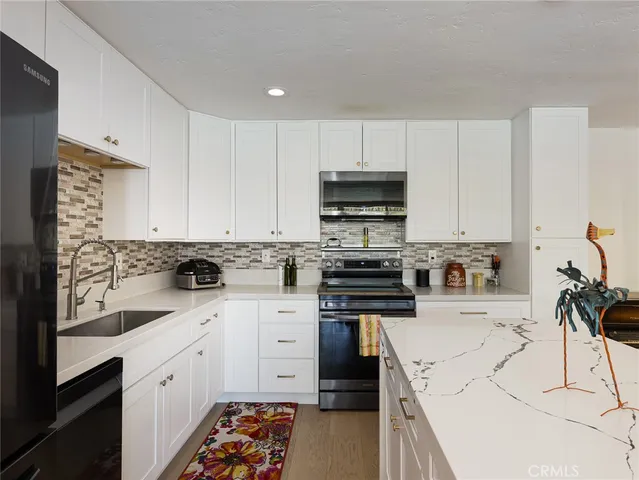 $725,000 | 6526 Ocean Crest Drive, Unit A115, Rancho Palos Verdes, CA 90275