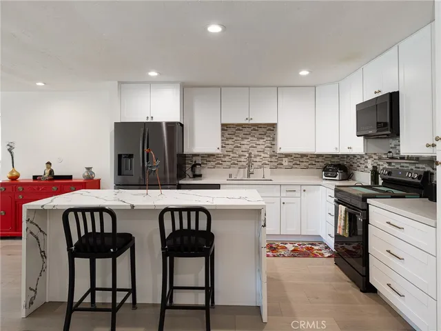 $725,000 | 6526 Ocean Crest Drive, Unit A115, Rancho Palos Verdes, CA 90275