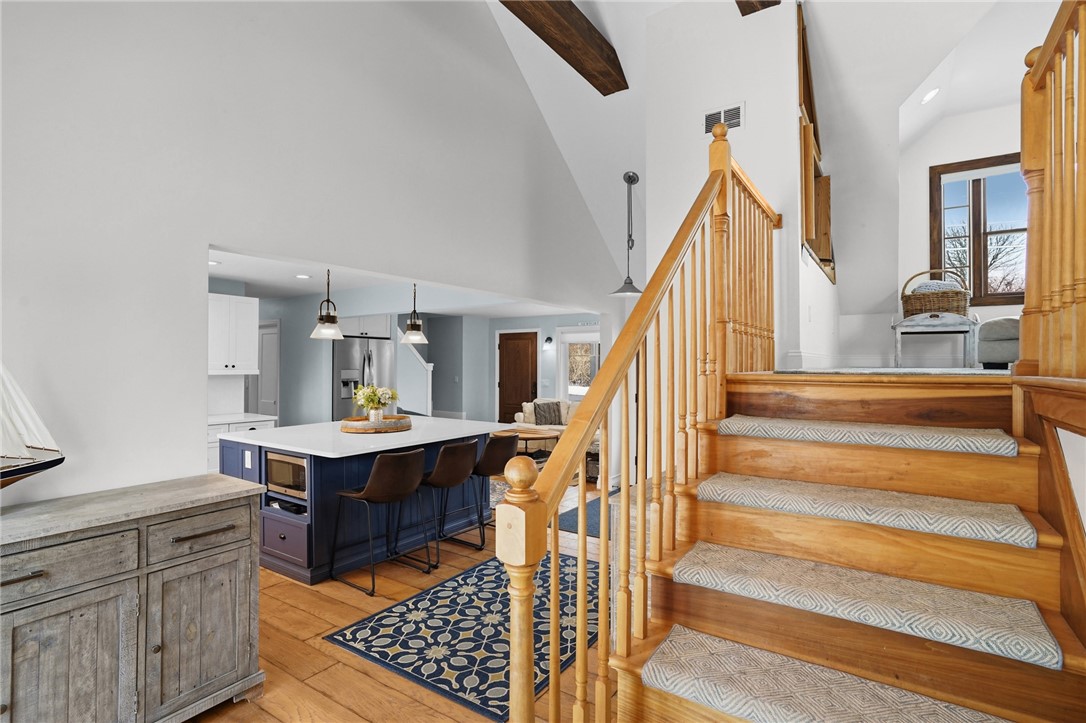 206 Reservoir Road Middletown, RI 02842 - Photo 8 of 45