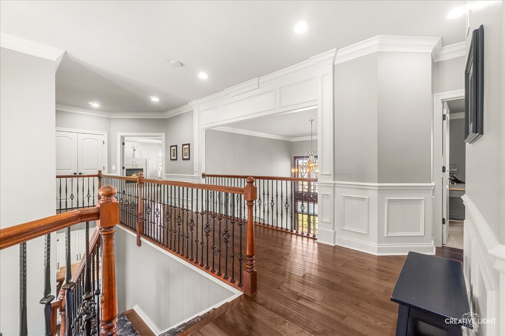 3680 Broadleaf Avenue Elgin, IL 60124 - Photo 21 of 69 a view of a hallway with wooden floor and windows