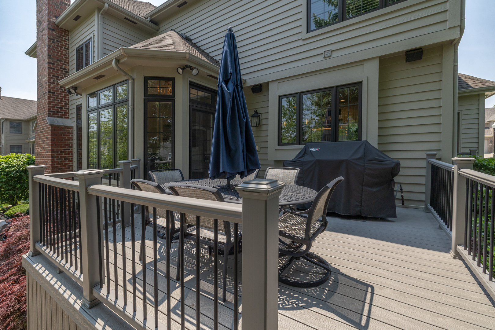 3680 Broadleaf Avenue Elgin, IL 60124 - Photo 53 of 69 a view of a patio with table and chairs