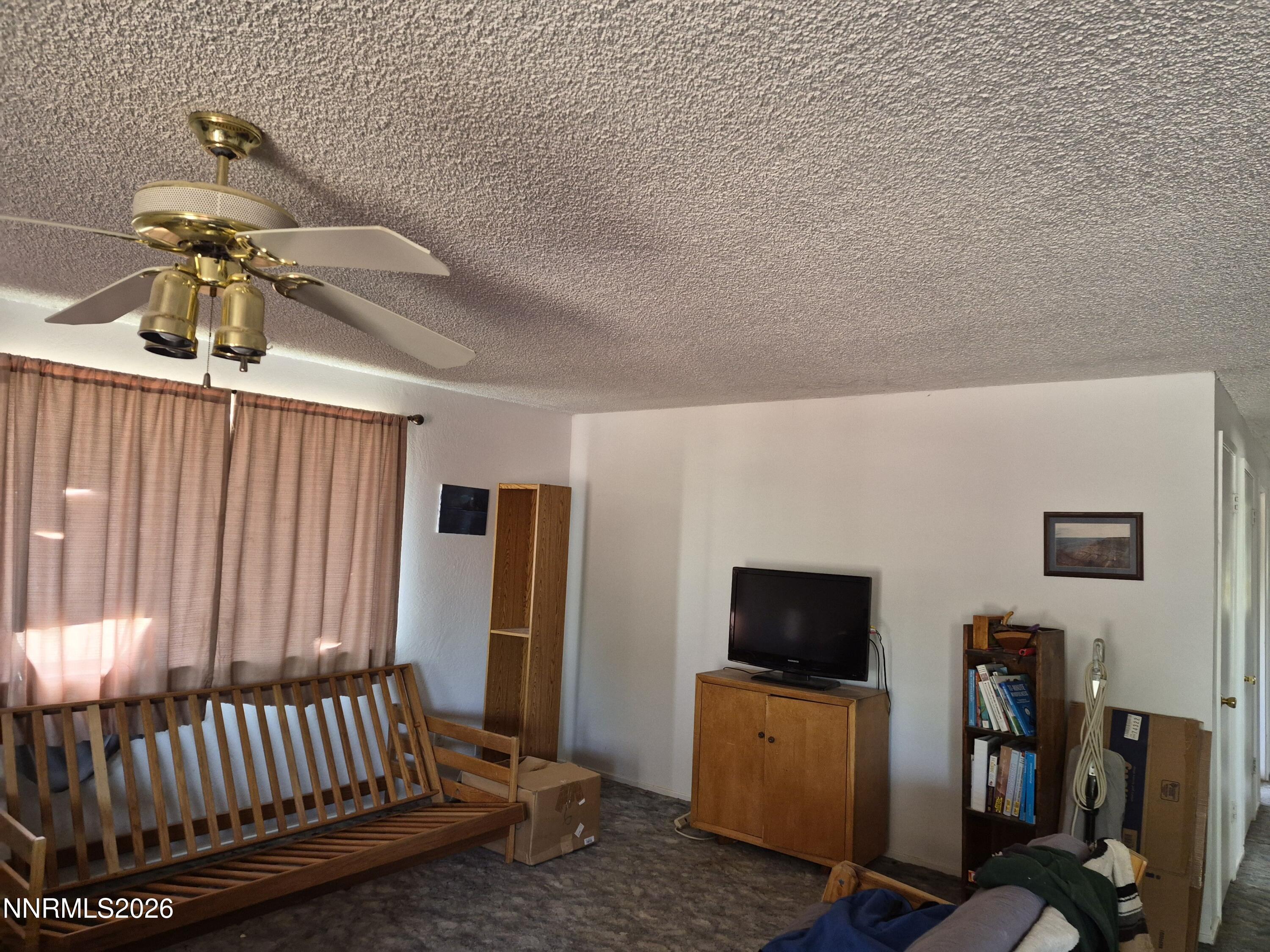 1140 Pine Road Fallon, NV 89406 - Photo 9 of 23 PINE LIVING 26