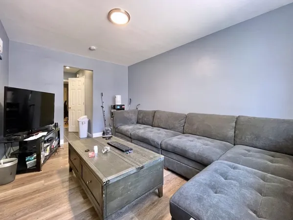 $2,000 | 173 Belmont Avenue, Unit 1, Jersey City, NJ 07304