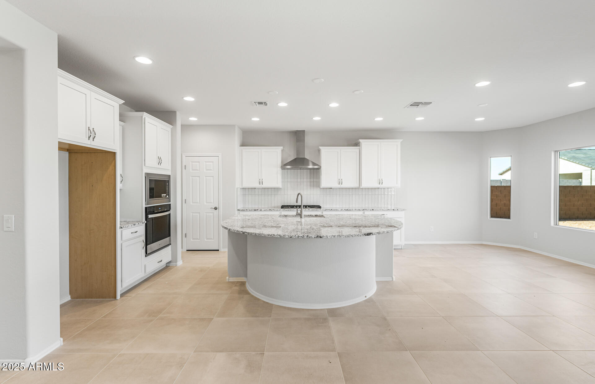 6770 West Ripken Way Florence, AZ 85132 - Photo 10 of 41 Kitchen/Cafe