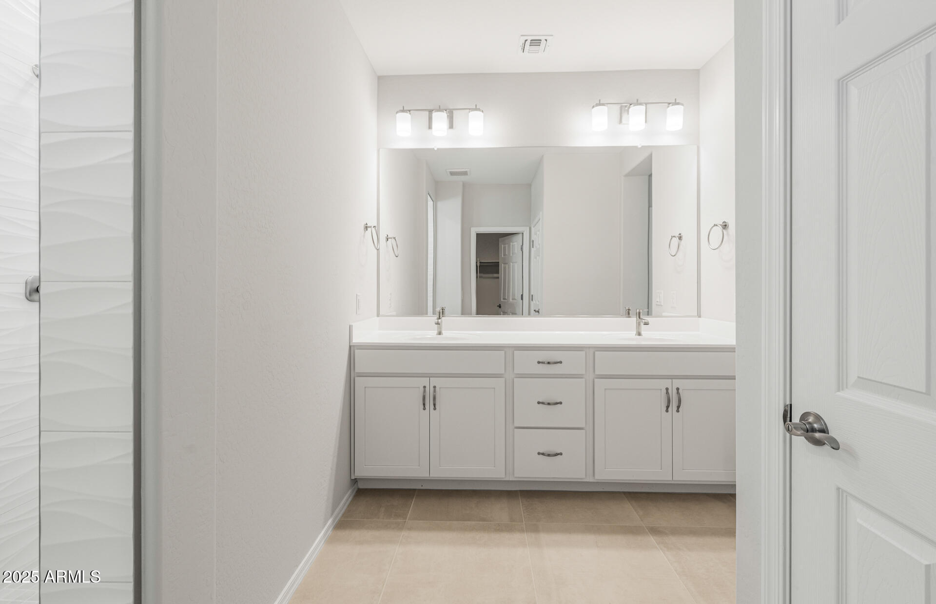 6770 West Ripken Way Florence, AZ 85132 - Photo 22 of 41 Owner's Bathroom