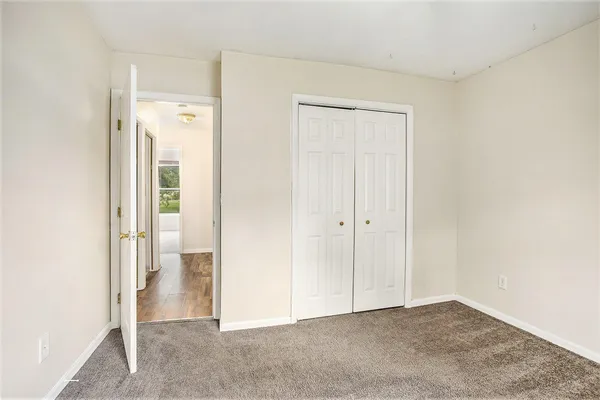$950 | 484 Florence Road, Constantine, MI 49042