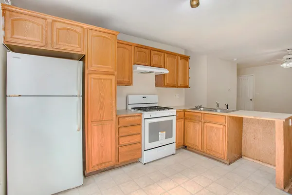 $950 | 484 Florence Road, Constantine, MI 49042