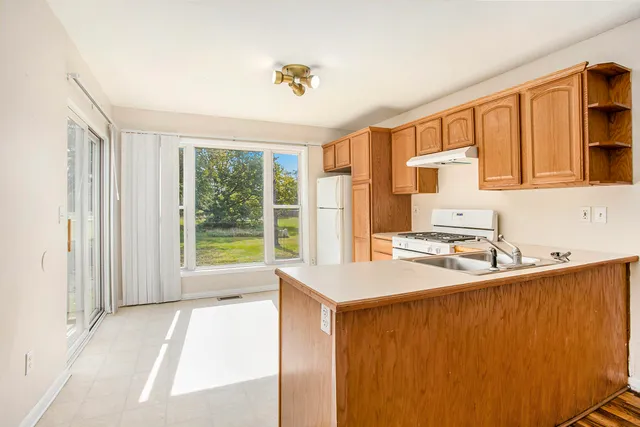 $950 | 484 Florence Road, Constantine, MI 49042